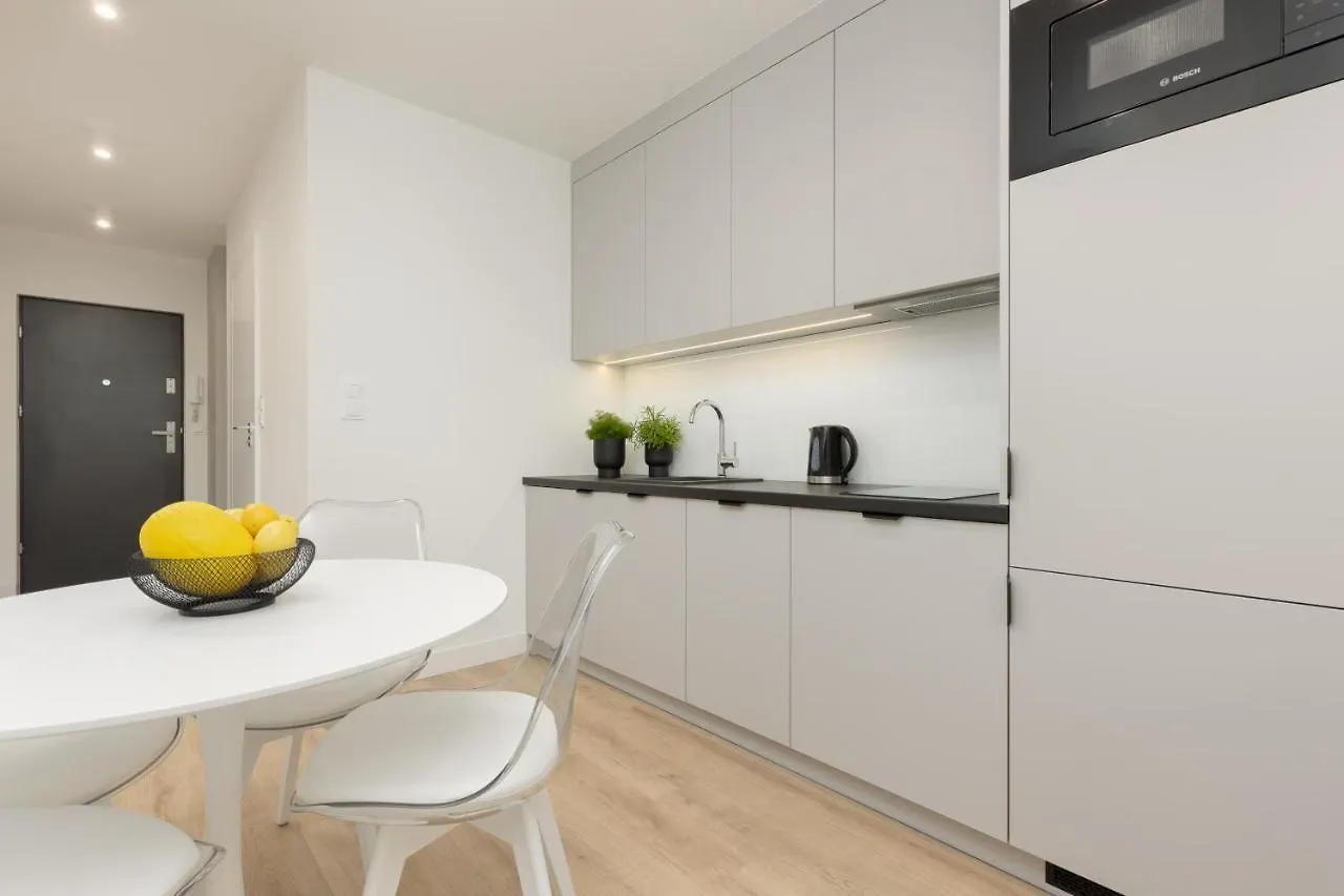 Heart Of Warsaw Apartment Metro Swietokrzyska By Noclegi Renters